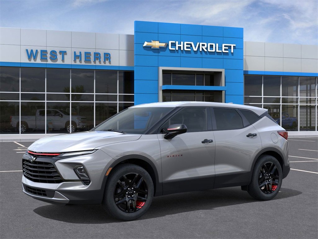 2025 Chevrolet Blazer 2LT photo 2