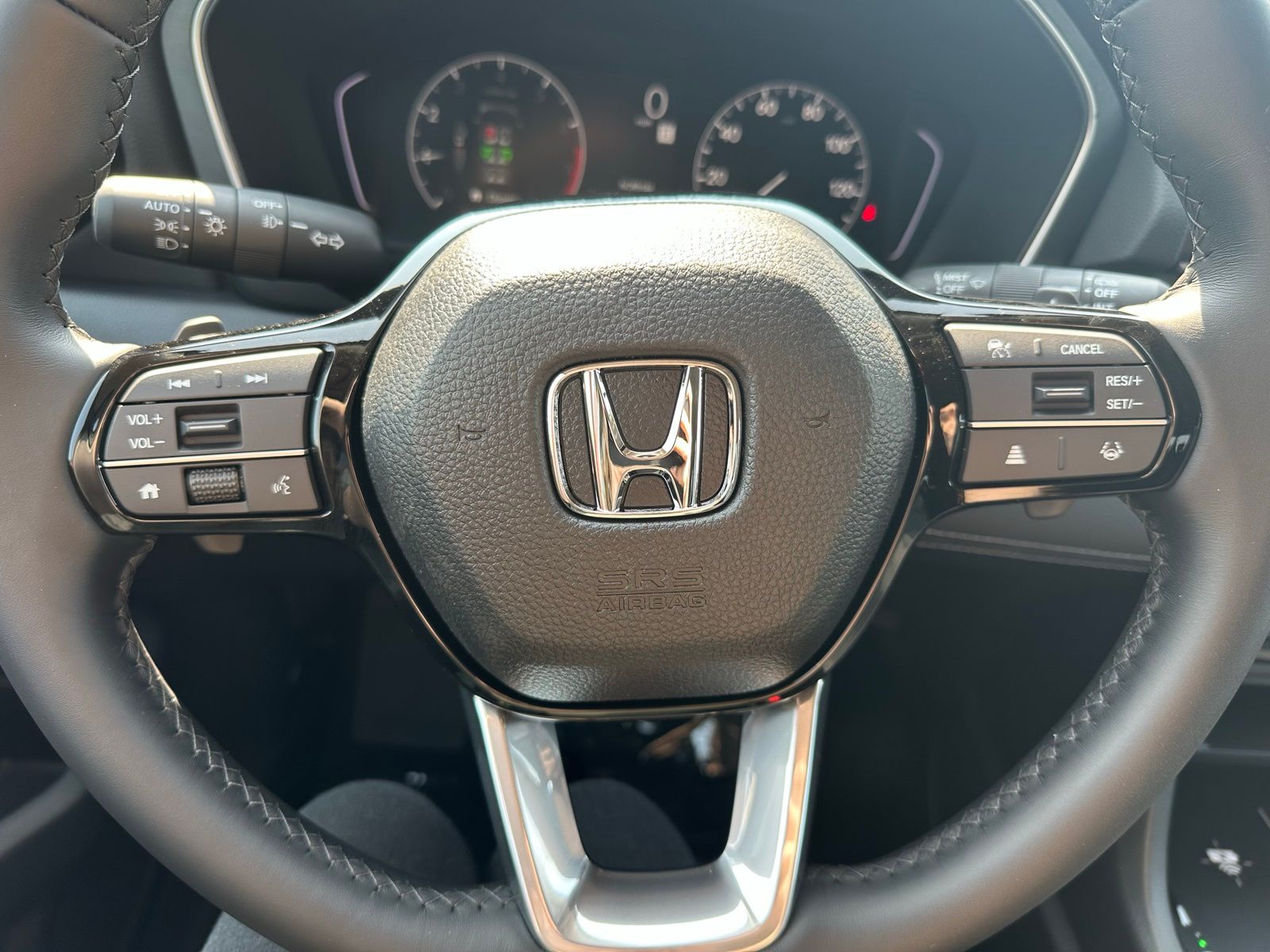 2025 Honda Pilot Touring photo 12