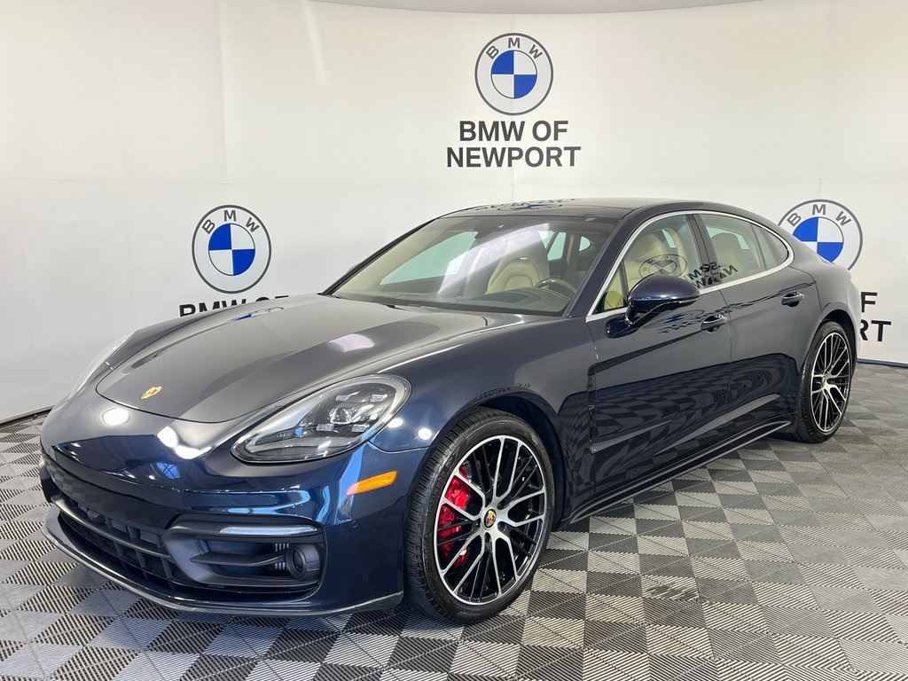 2021 Porsche Panamera 4S photo 3
