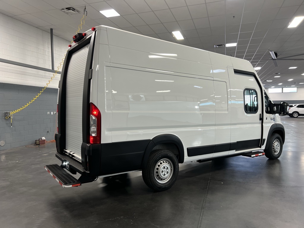 2024 Ram 3500 photo 4