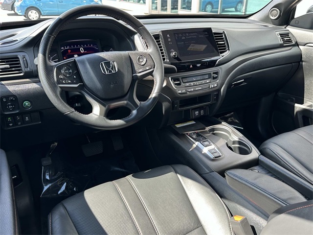 2023 Honda Passport TrailSport photo 2
