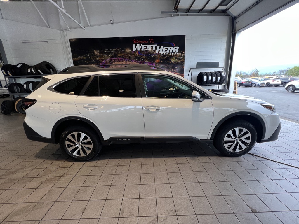 2020 Subaru Outback Premium photo 10
