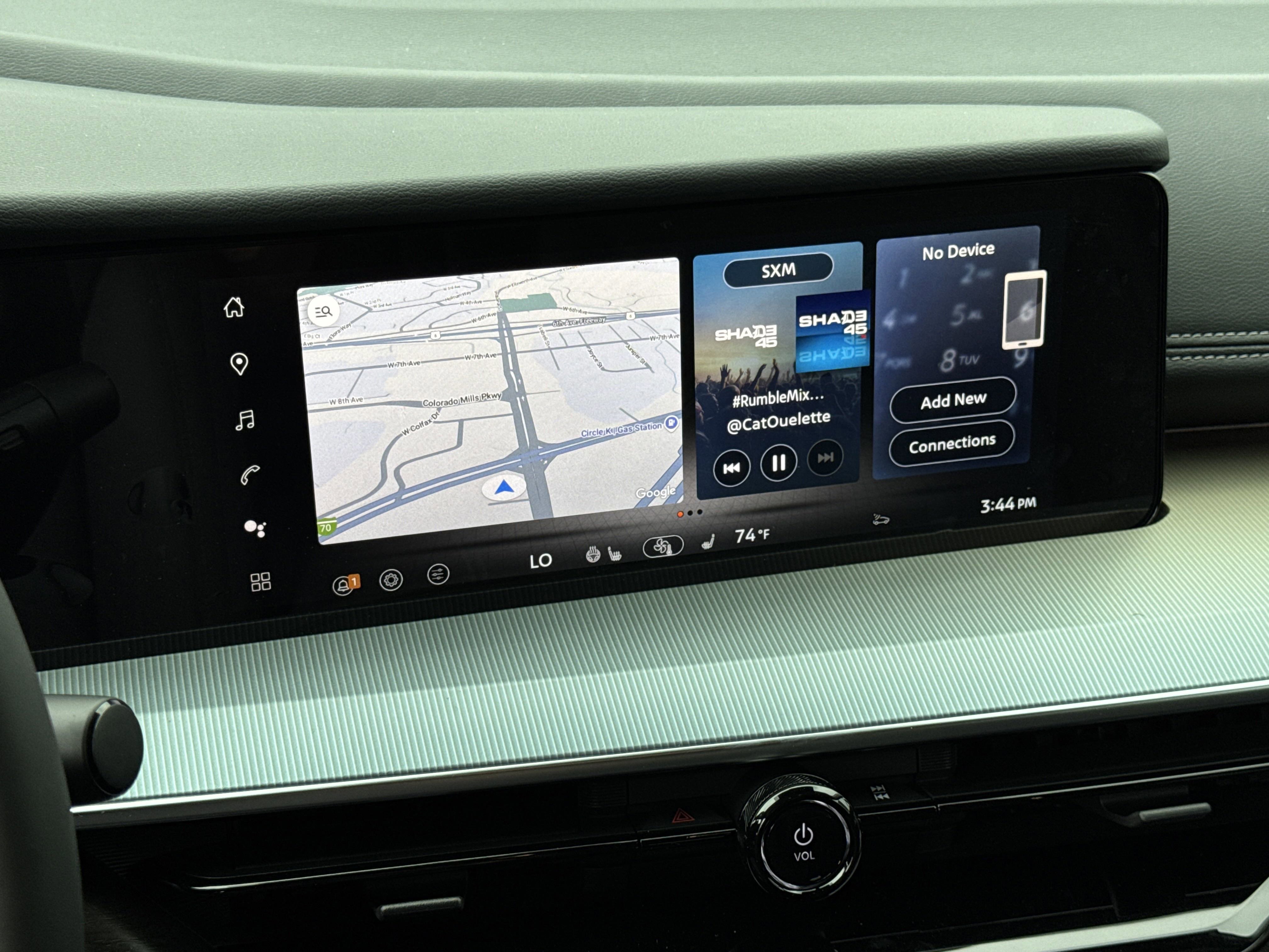 2025 Nissan Murano SL photo 9