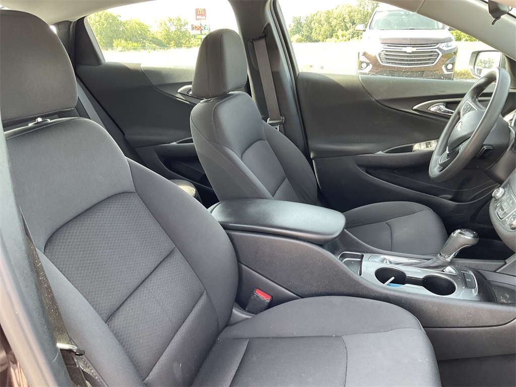 2020 Chevrolet Malibu LS photo 20