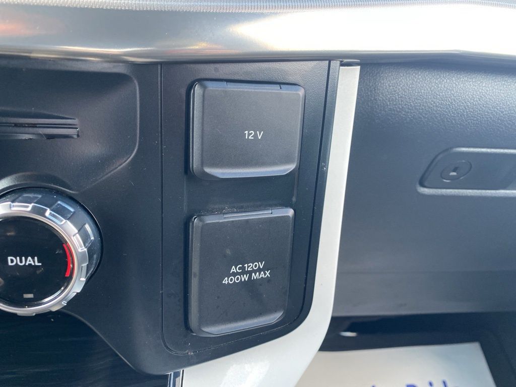 2024 Ford F-150 Lariat photo 30