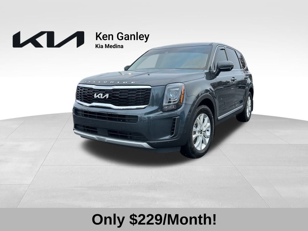 2022 Kia Telluride LX's photo