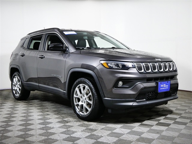 2022 Jeep Compass Latitude Lux's photo