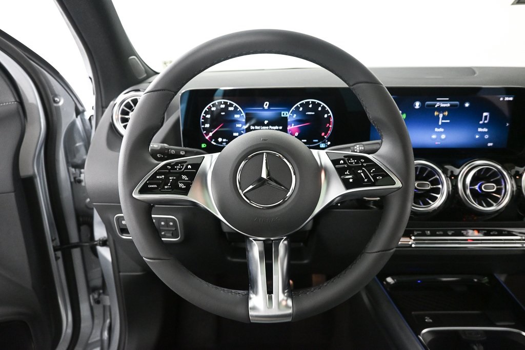 2026 Mercedes Benz GLA 250 photo 2