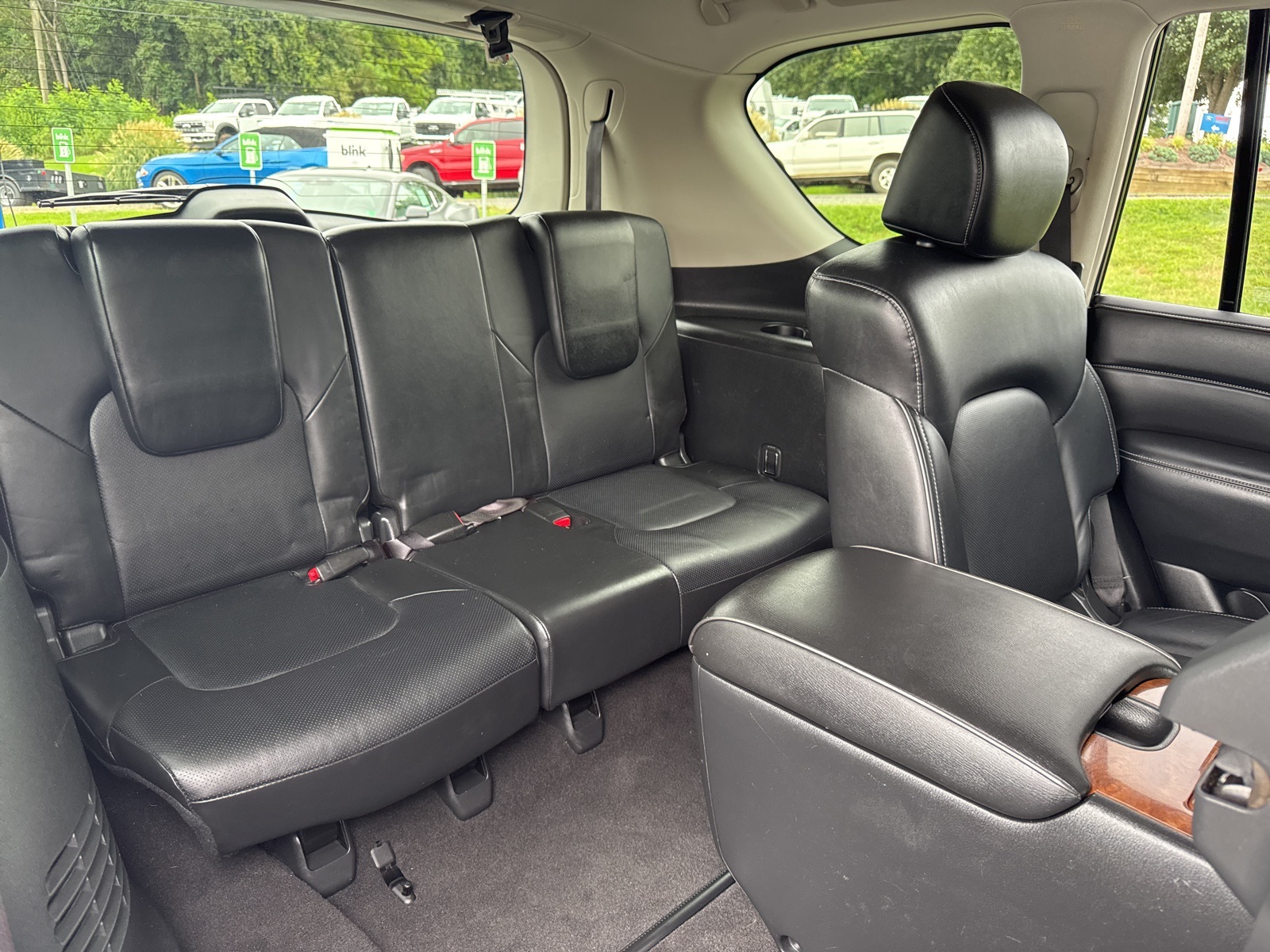 2019 Infiniti QX80 Luxe photo 32