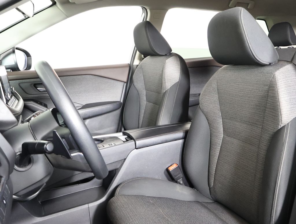 2023 Nissan Rogue SV photo 6