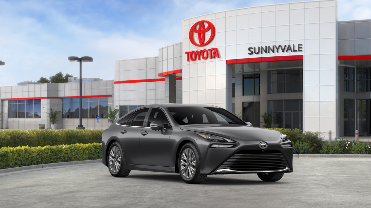 2025 Toyota Mirai XLE photo 13