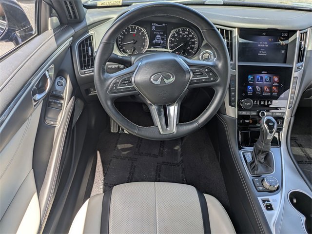 2022 Infiniti Q60 Luxe photo 18