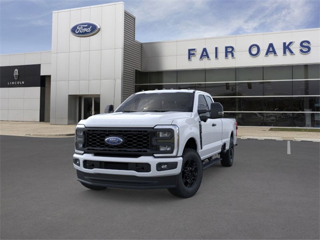 2025 Ford F-350 XL photo 2