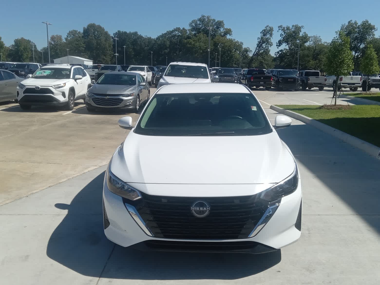 2024 Nissan Sentra SV photo 2
