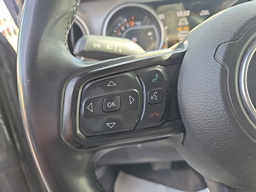 Used 2018 Gray Jeep Unlimited Sport S image 12
