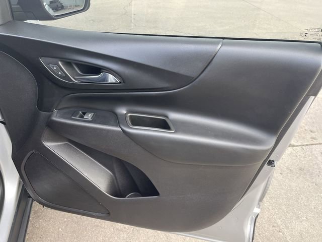 2018 Chevrolet Equinox LT photo 4