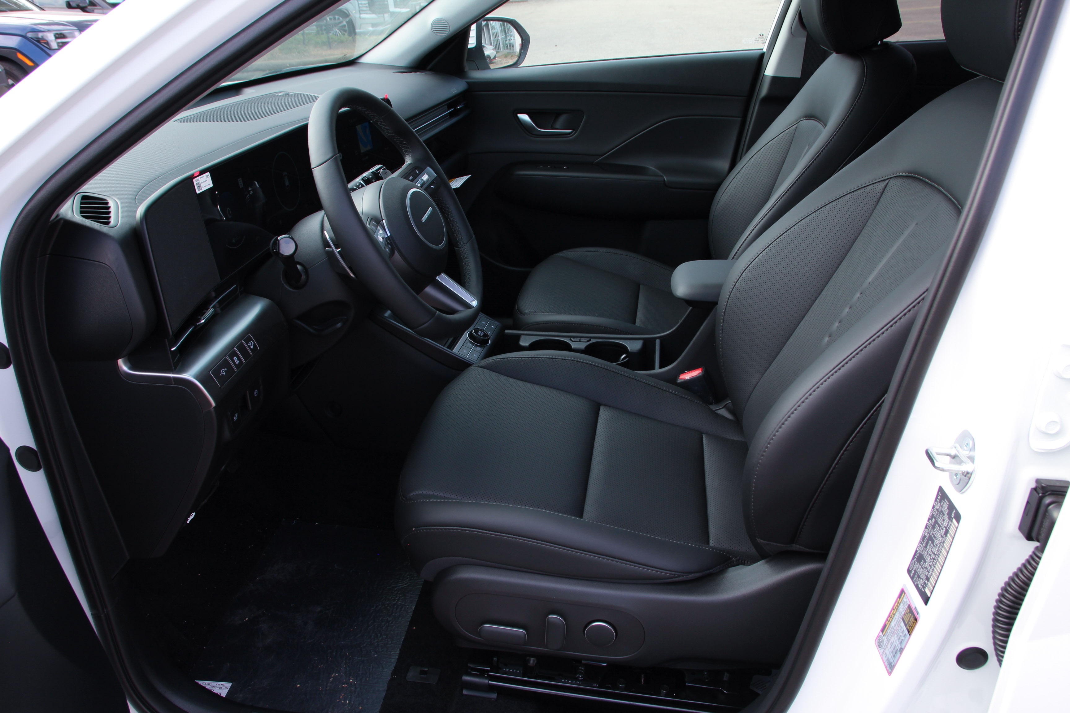 2026 Hyundai Kona Limited photo 6