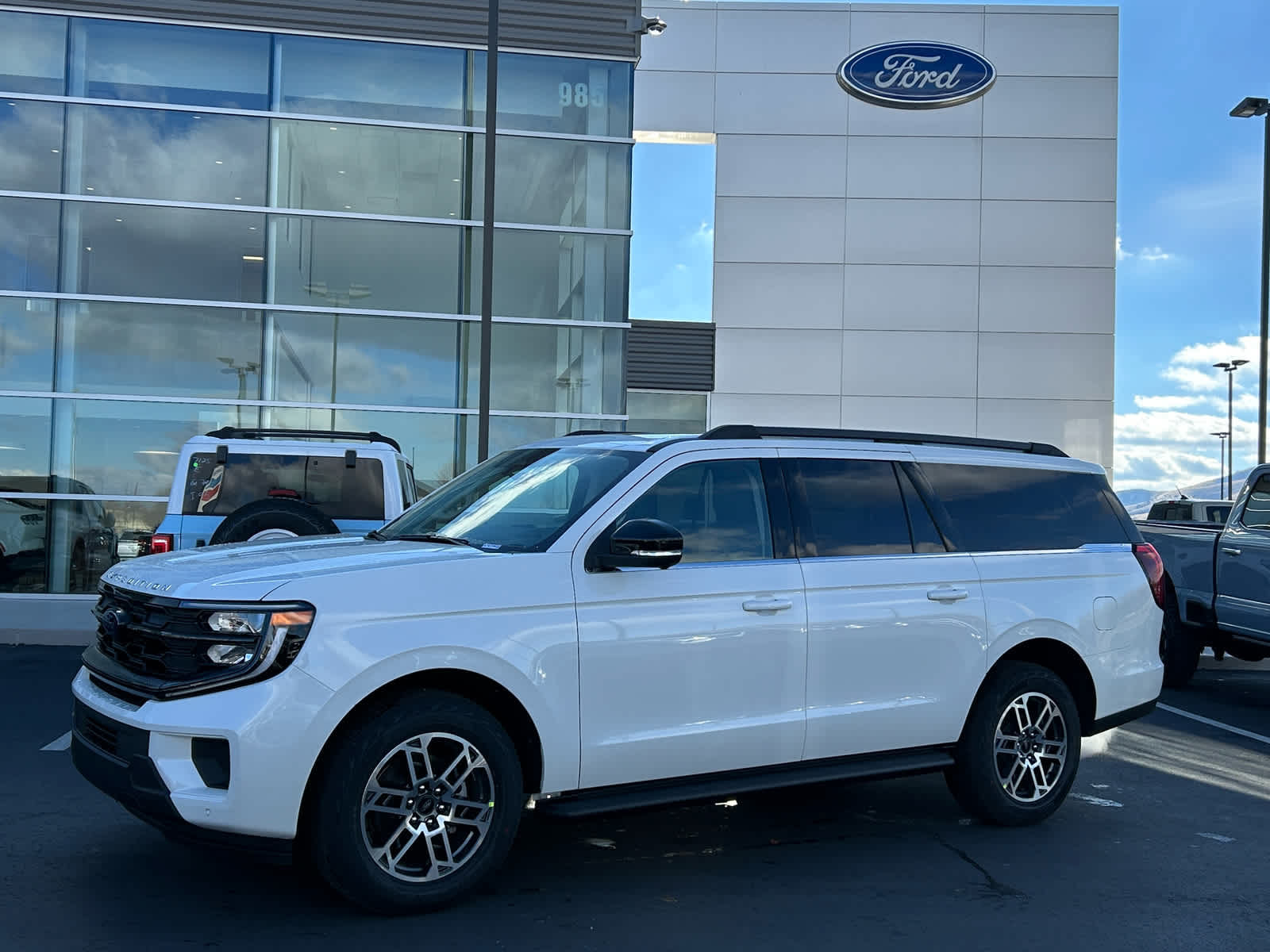 2025 Ford Expedition Active's photo