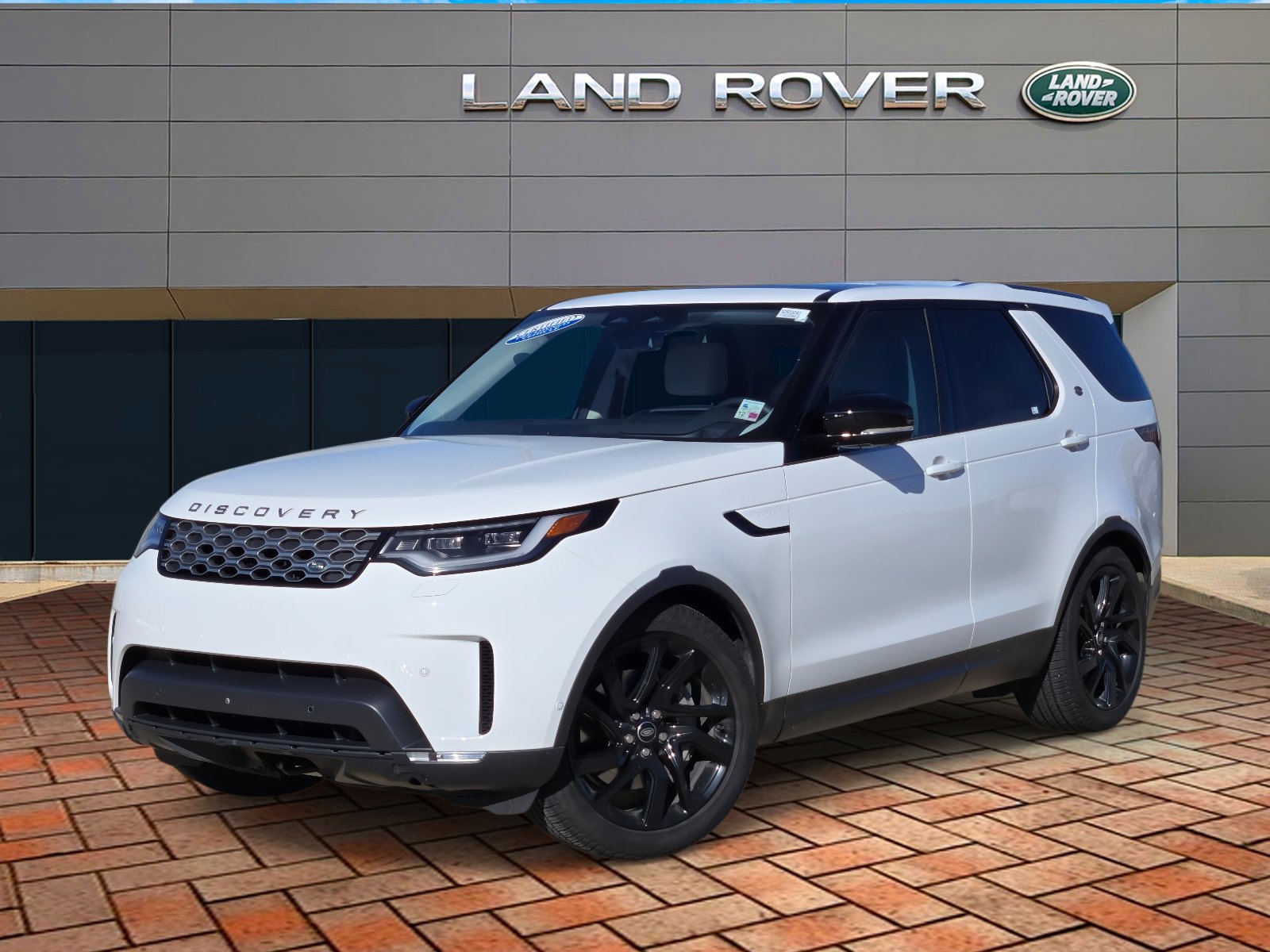 2025 Land Rover Discovery S's photo