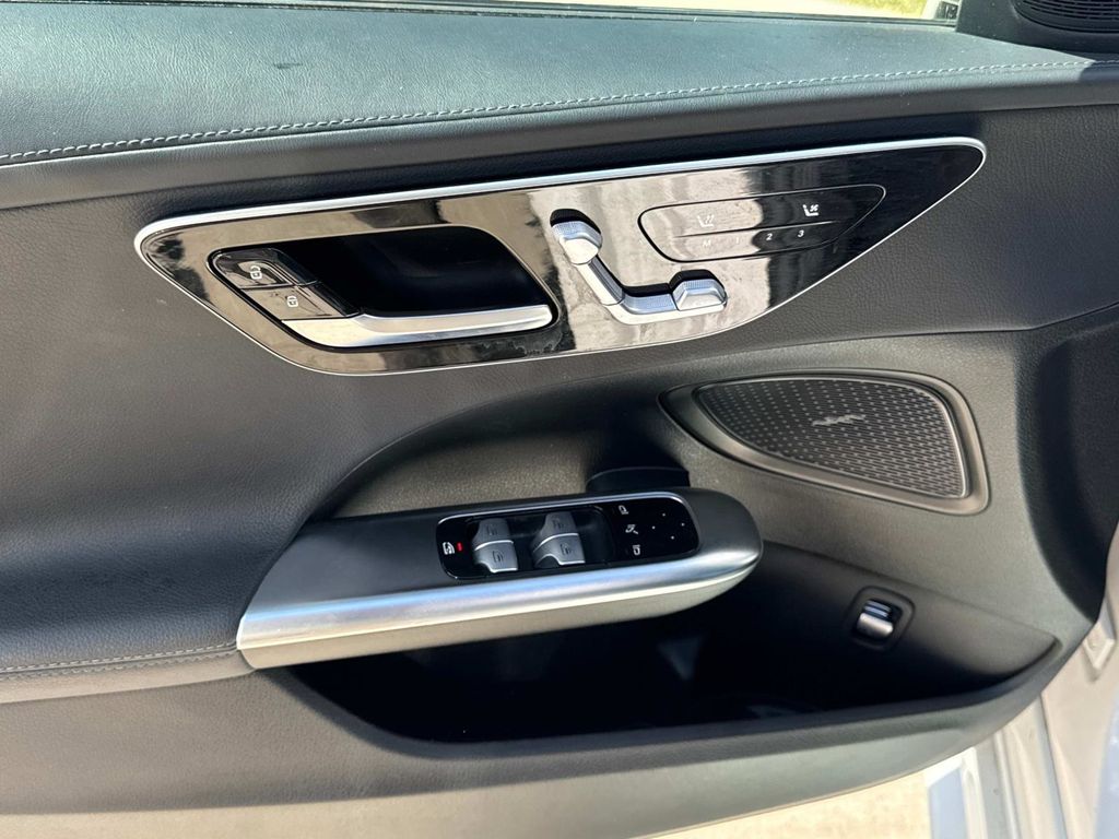 2023 Mercedes Benz C 300 4MATIC photo 13