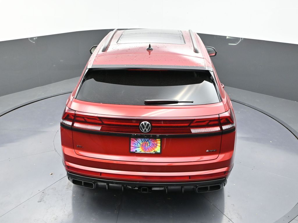 2025 Volkswagen Atlas Cross Sport SEL R-Line photo 15