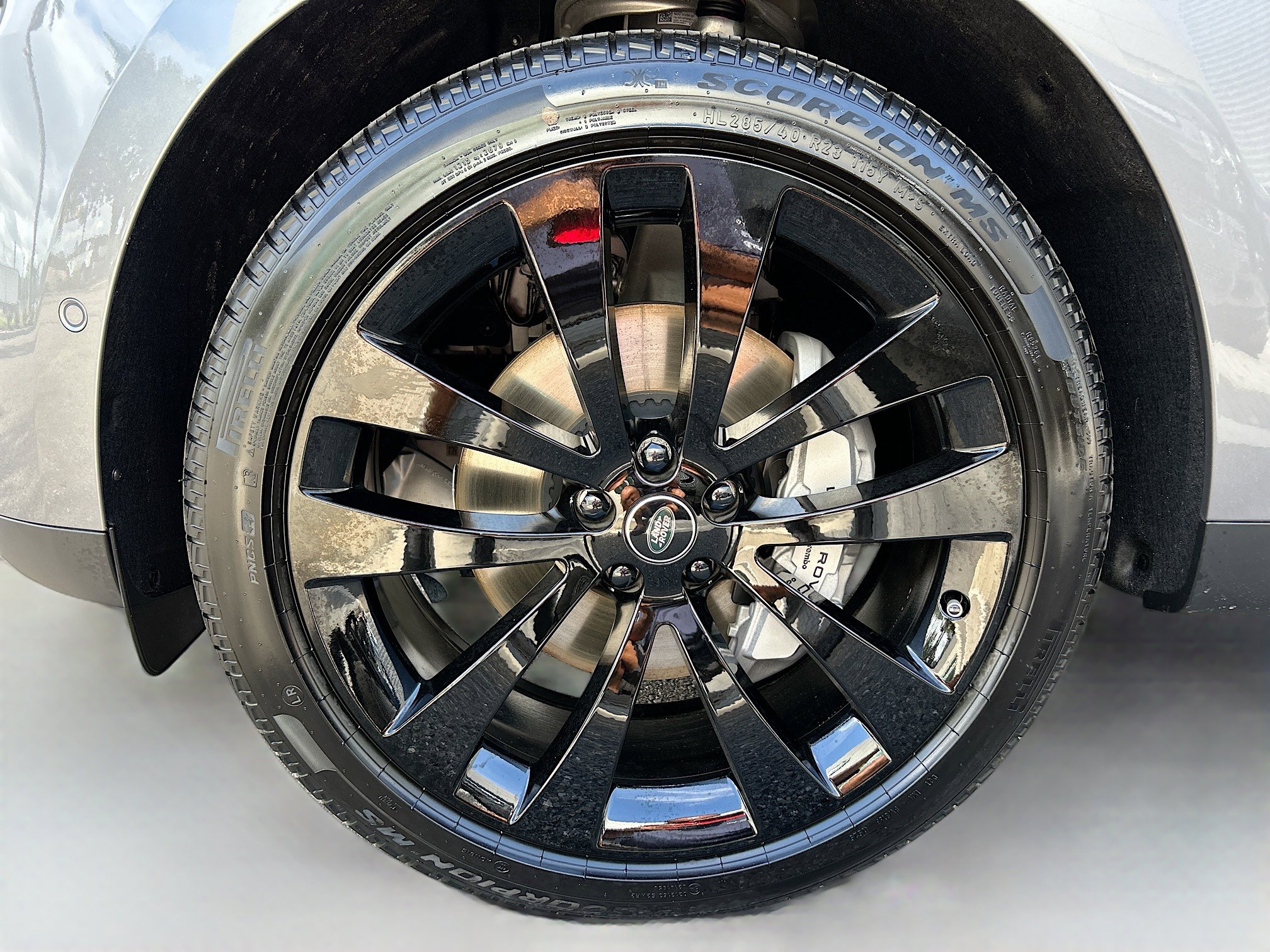 2025 Land Rover Range Rover Sport SE photo 32