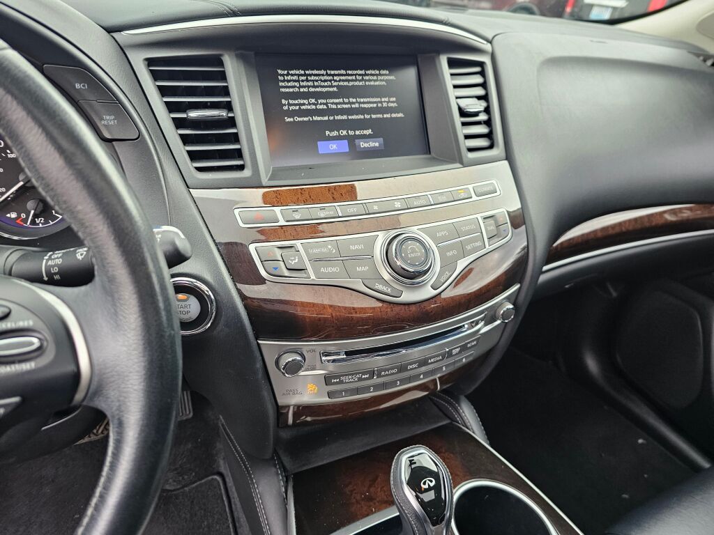 2017 Infiniti QX60 Luxe photo 29