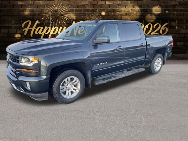 2017 Chevrolet Silverado LT's photo