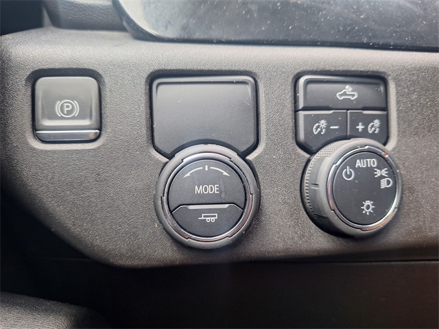 2024 Chevrolet Silverado 1500 LT photo 12
