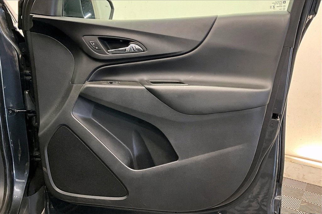 2023 Chevrolet Equinox LT photo 24