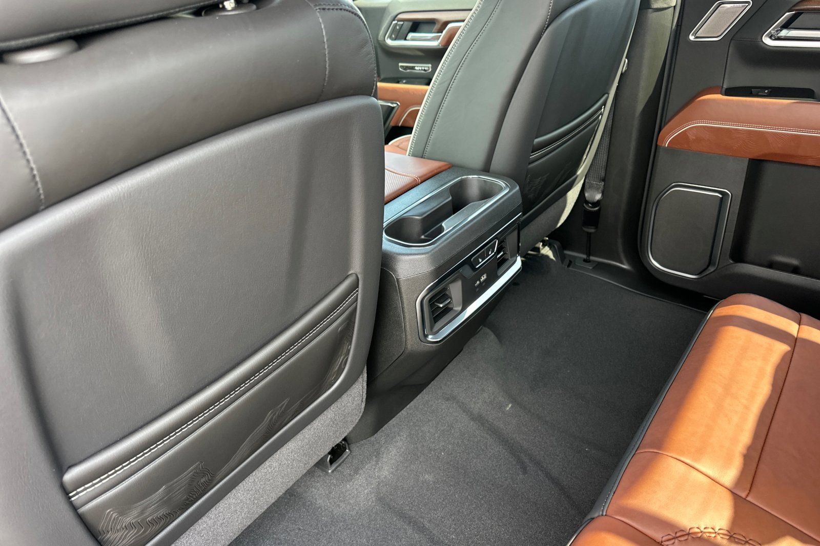 2026 Gmc Sierra 1500 Denali Ultimate photo 9