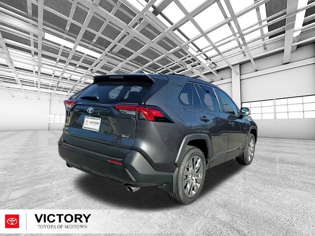 2024 Toyota RAV4 XLE Premium photo 3