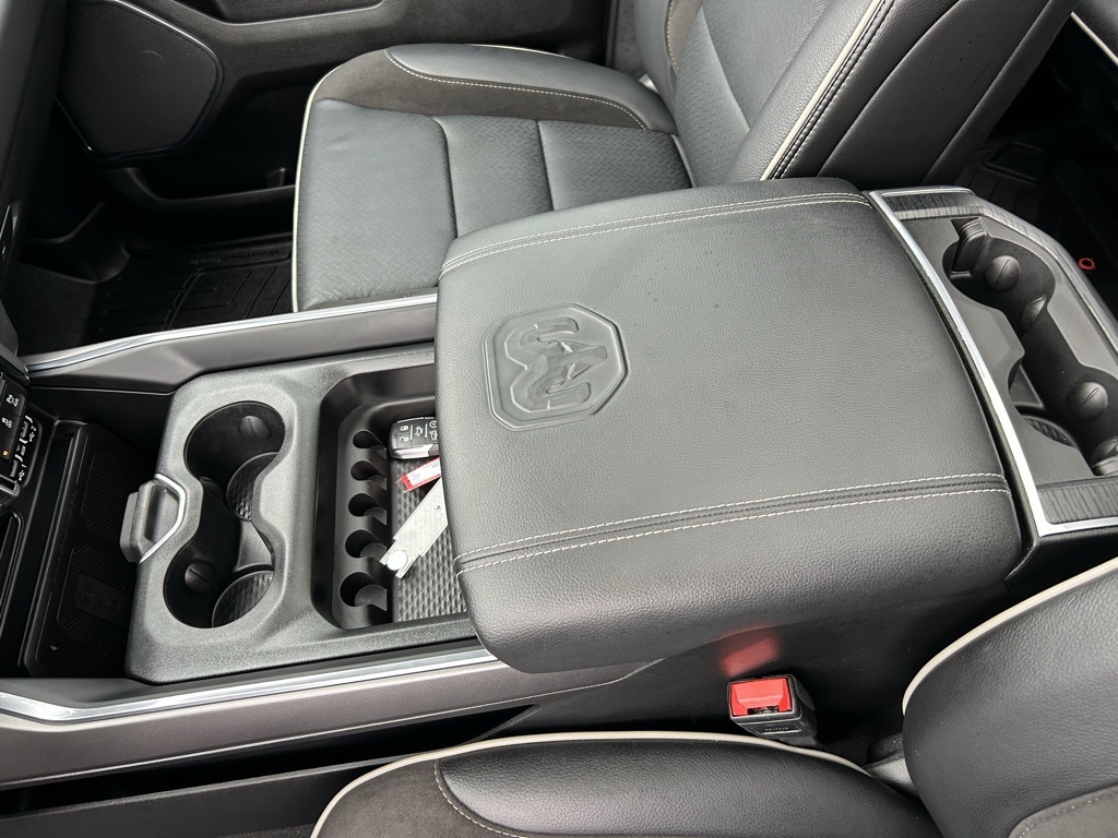 2024 Ram 1500 Laramie photo 20