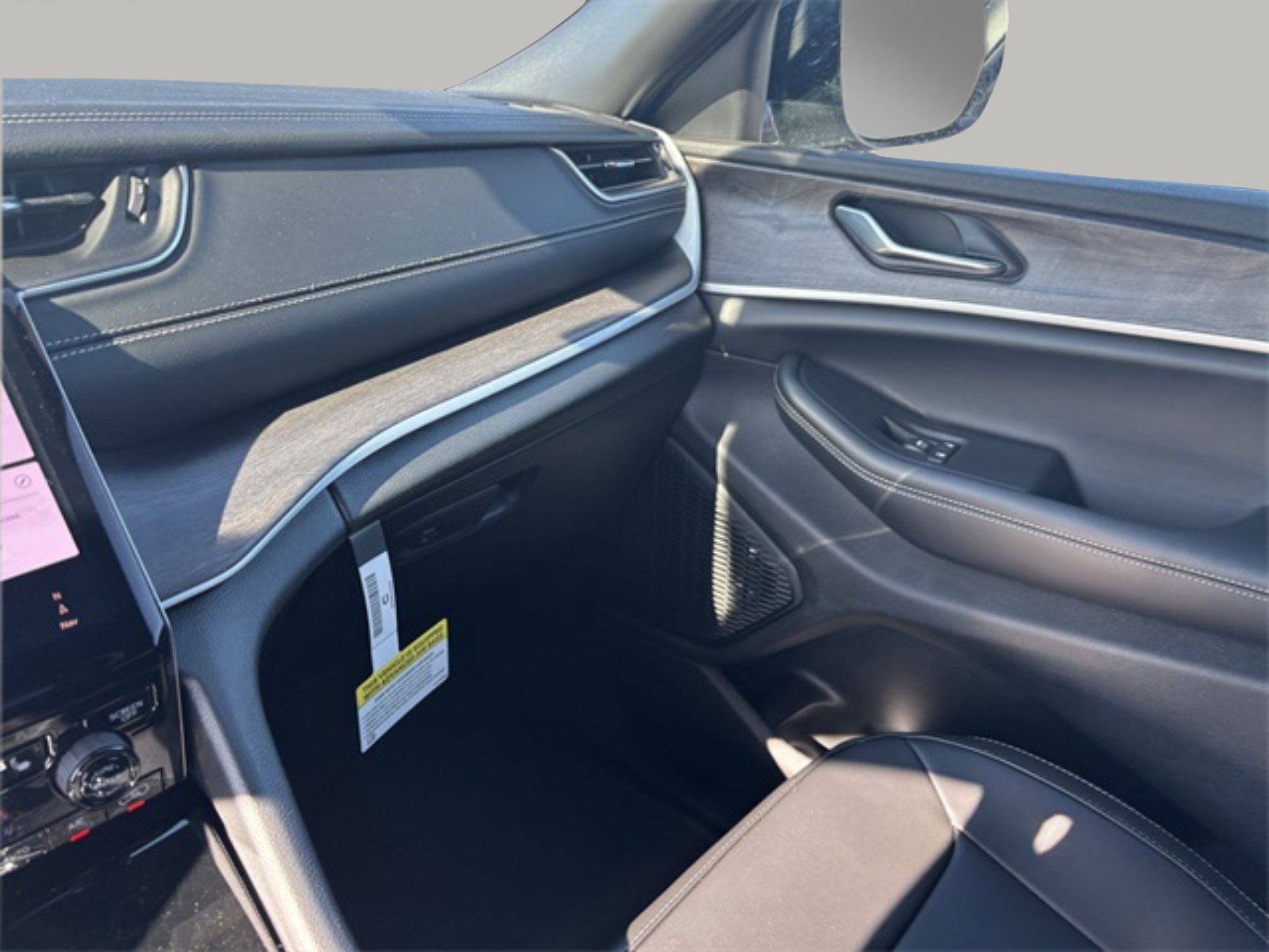 2025 Jeep Grand Cherokee Limited photo 19