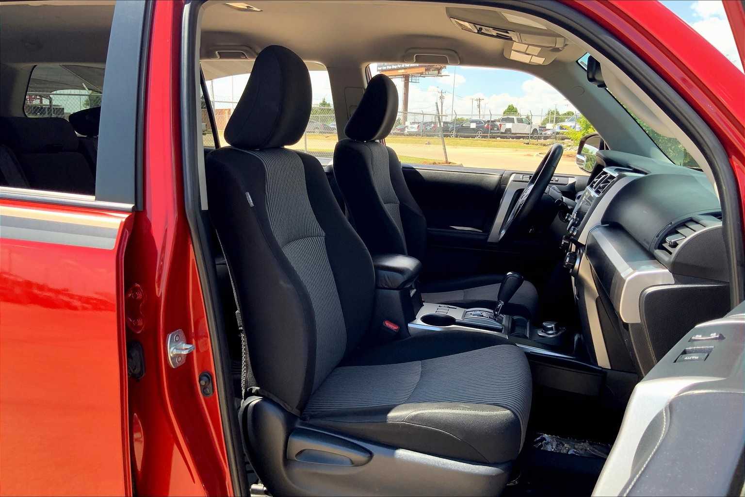 2021 Toyota 4Runner SR5 photo 6