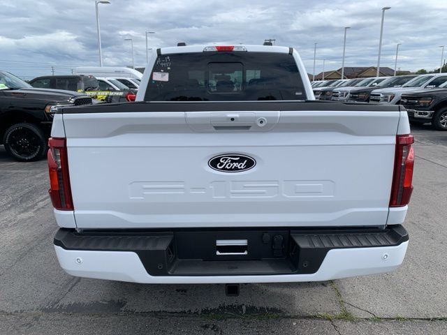 2025 Ford F-150 XLT photo 4