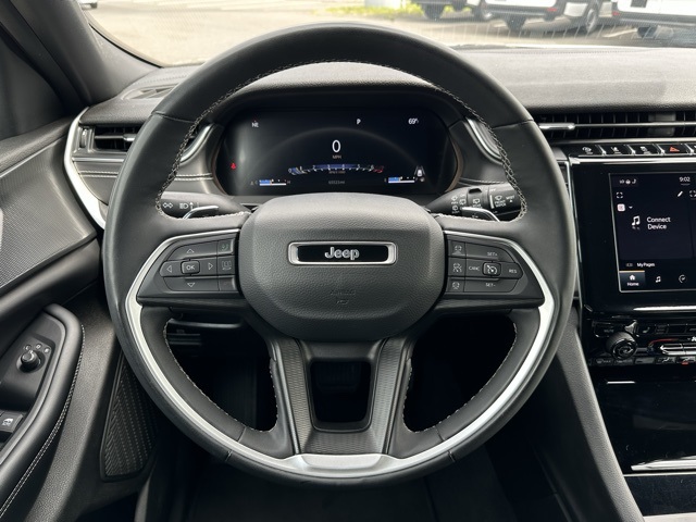 2023 Jeep Grand Cherokee Altitude photo 11