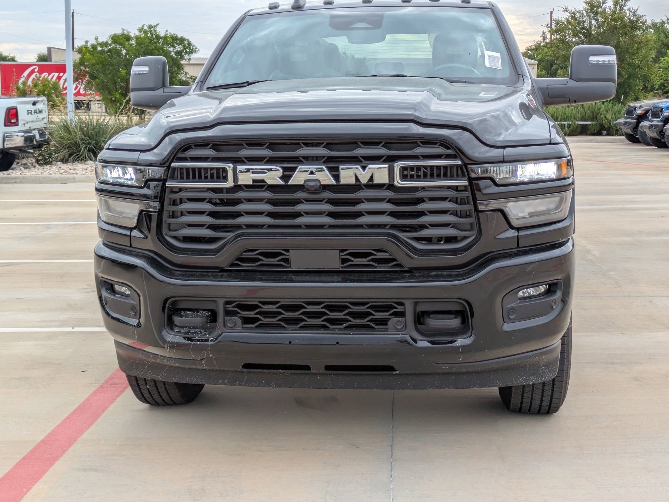 2025 Ram 2500 Big Horn photo 8
