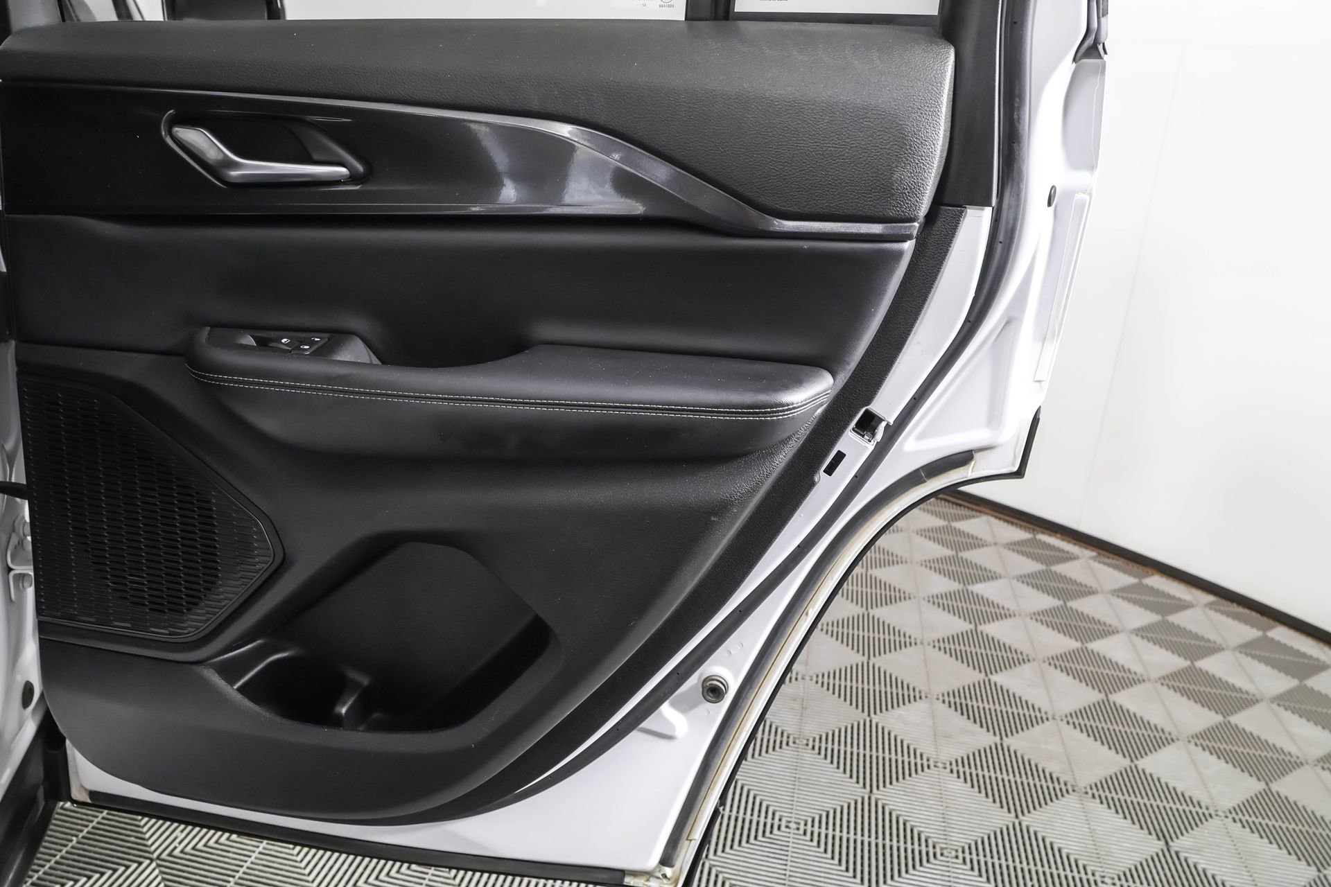 2023 Jeep Grand Cherokee Altitude photo 29