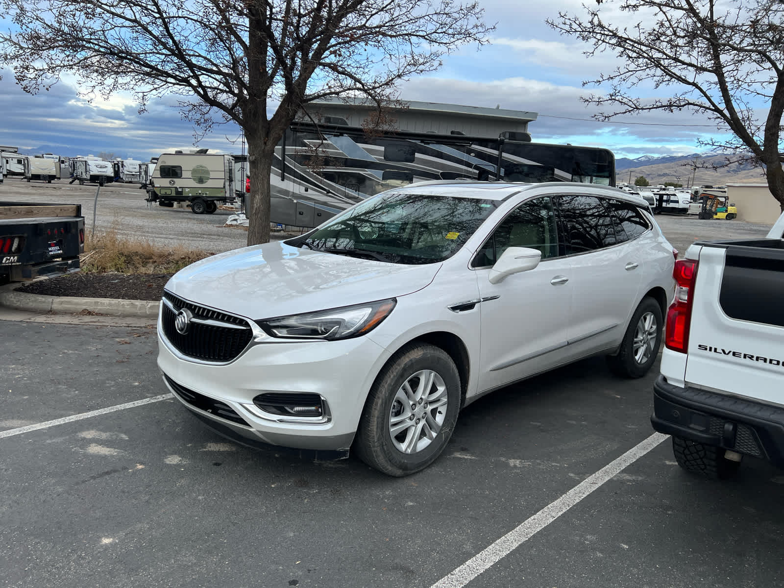 2021 Buick Enclave Essence's photo