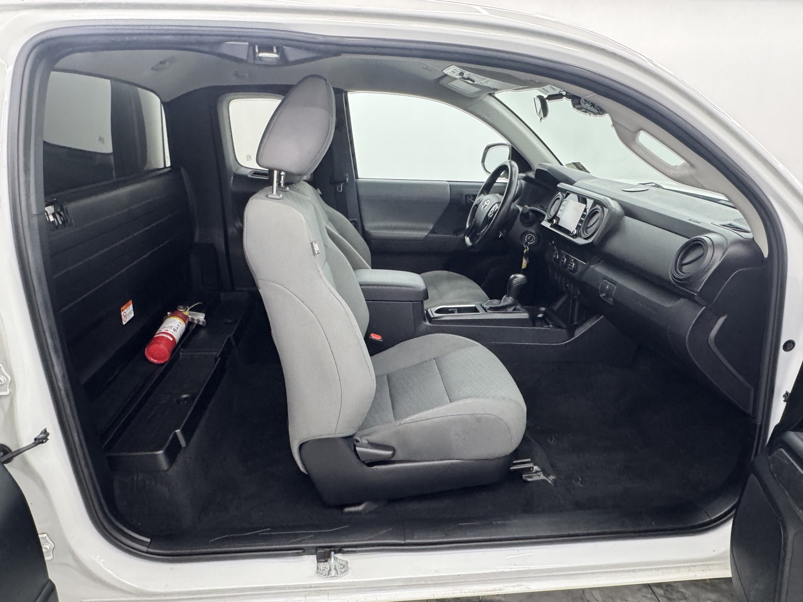 2021 Toyota Tacoma SR Access Cab photo 30