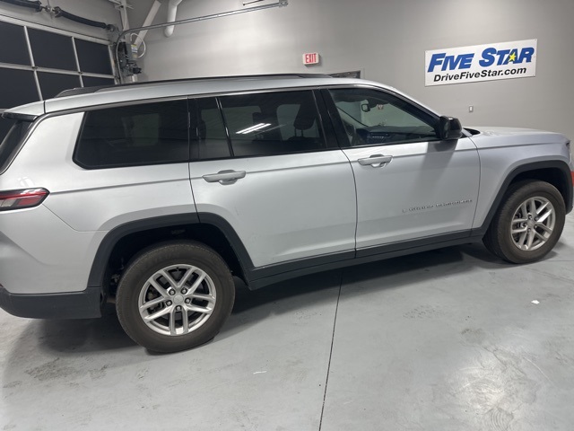 2023 Jeep Grand Cherokee Laredo photo 6