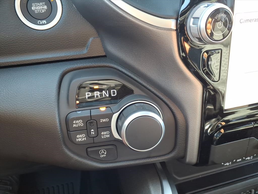 2025 Ram 1500 Big Horn Lone Star photo 16