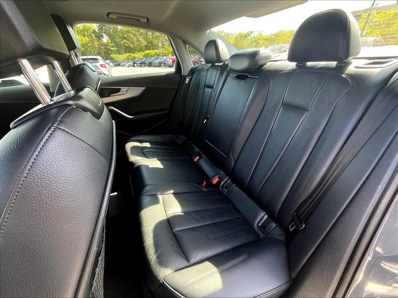 2017 Audi A4 Quattro Premium Plus photo 11