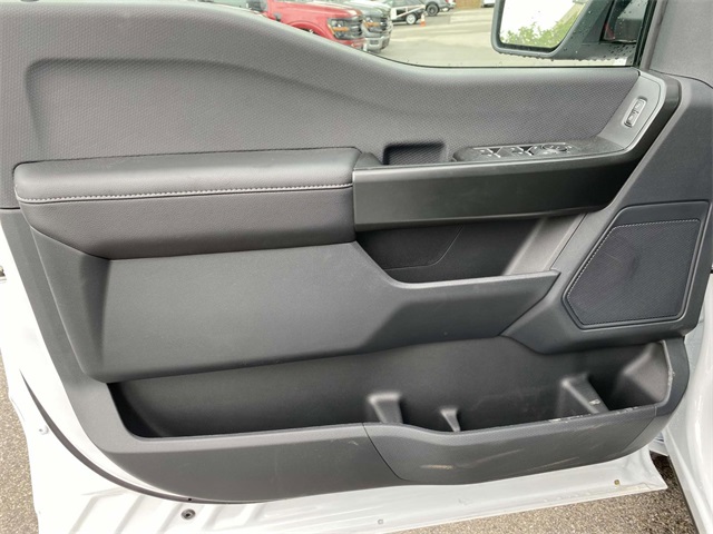 2025 Ford F-150 STX photo 10