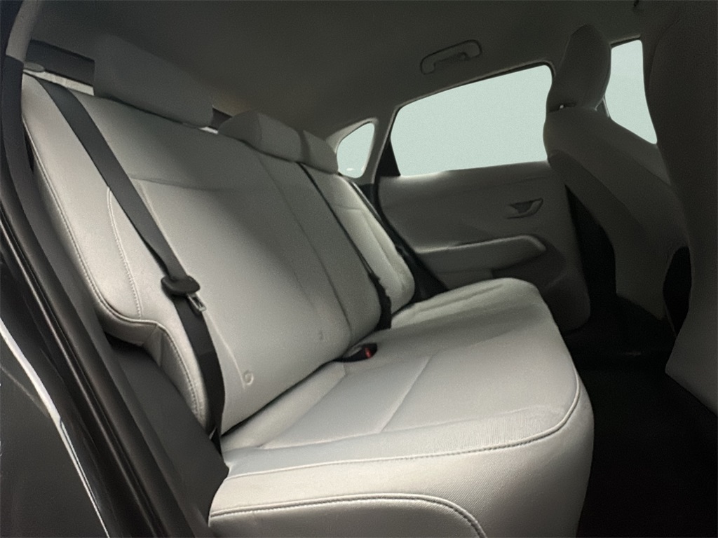2026 Hyundai Kona SE photo 8