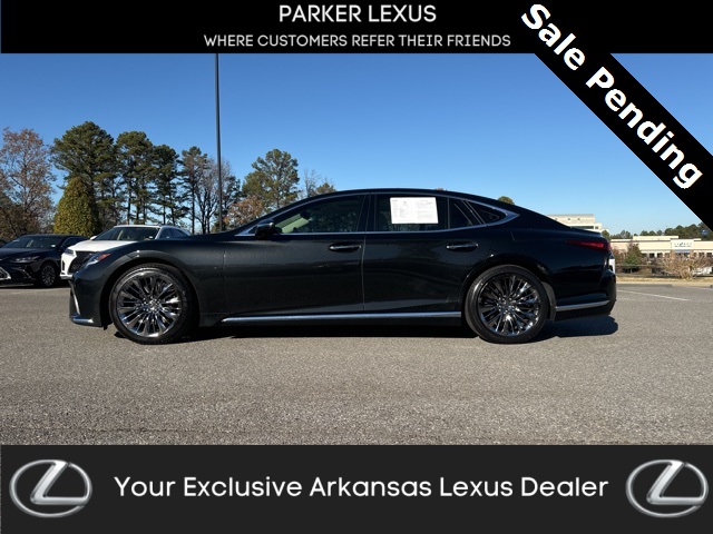 2022 Lexus LS Base's photo