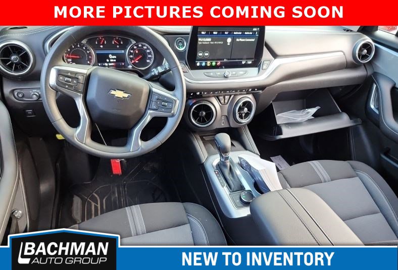 2024 Chevrolet Blazer 2LT photo 4