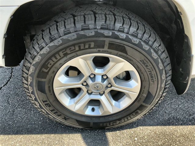2024 Toyota 4Runner SR5 photo 2