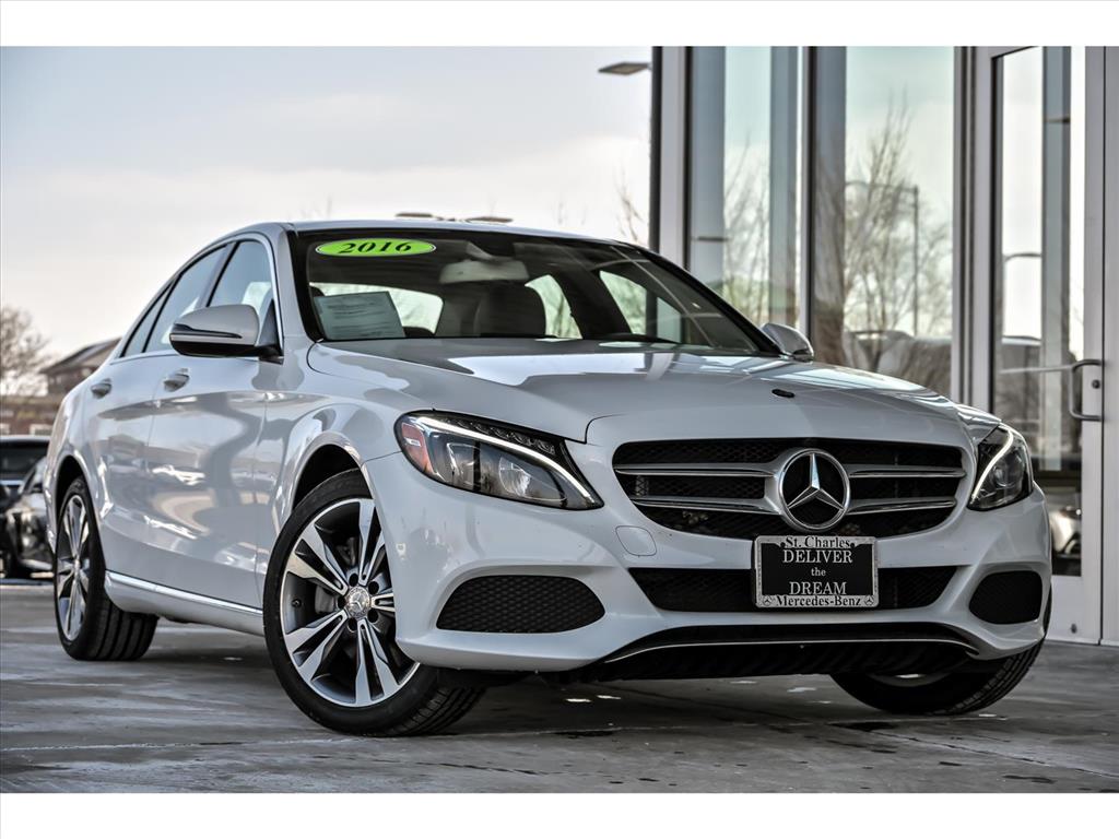 2016 Mercedes-Benz C-Class C300's photo